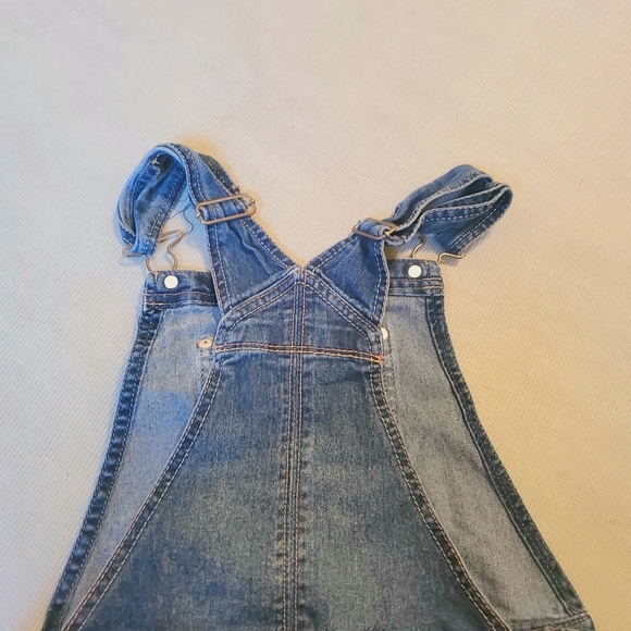 Patterned Overall Dress - Picture 3 of 3